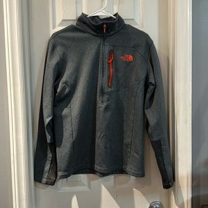 Men’s North Face quarter zip
